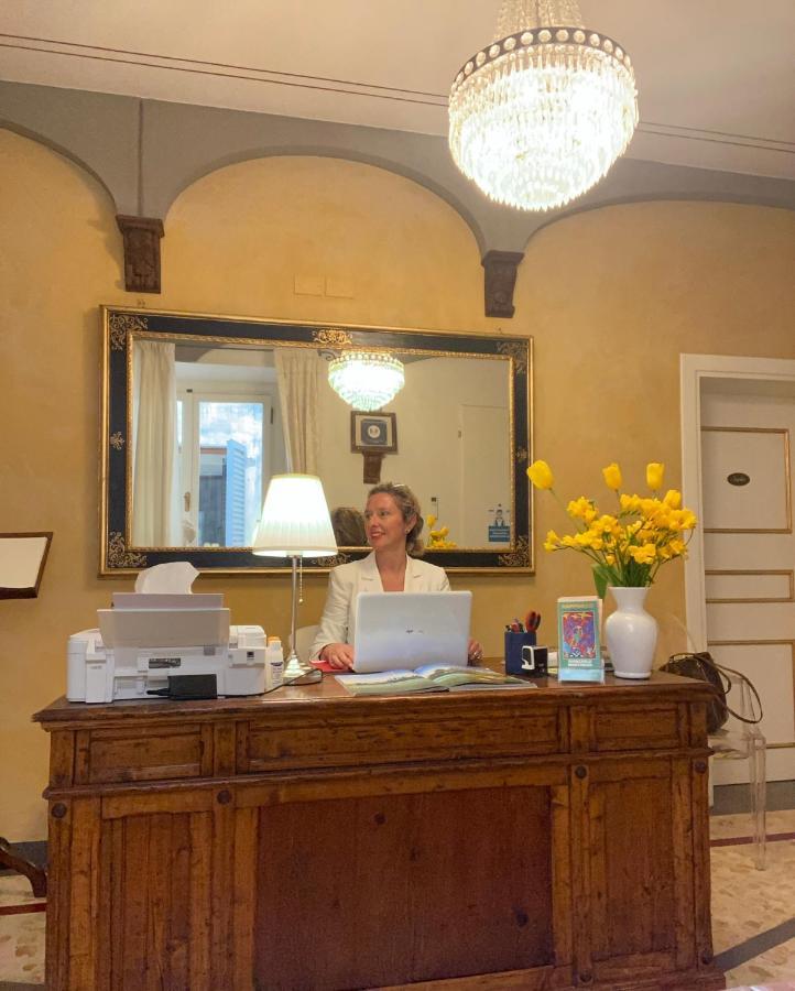 مونتيفاركي Palazzo Mari Suite & Rooms B&B المظهر الخارجي الصورة