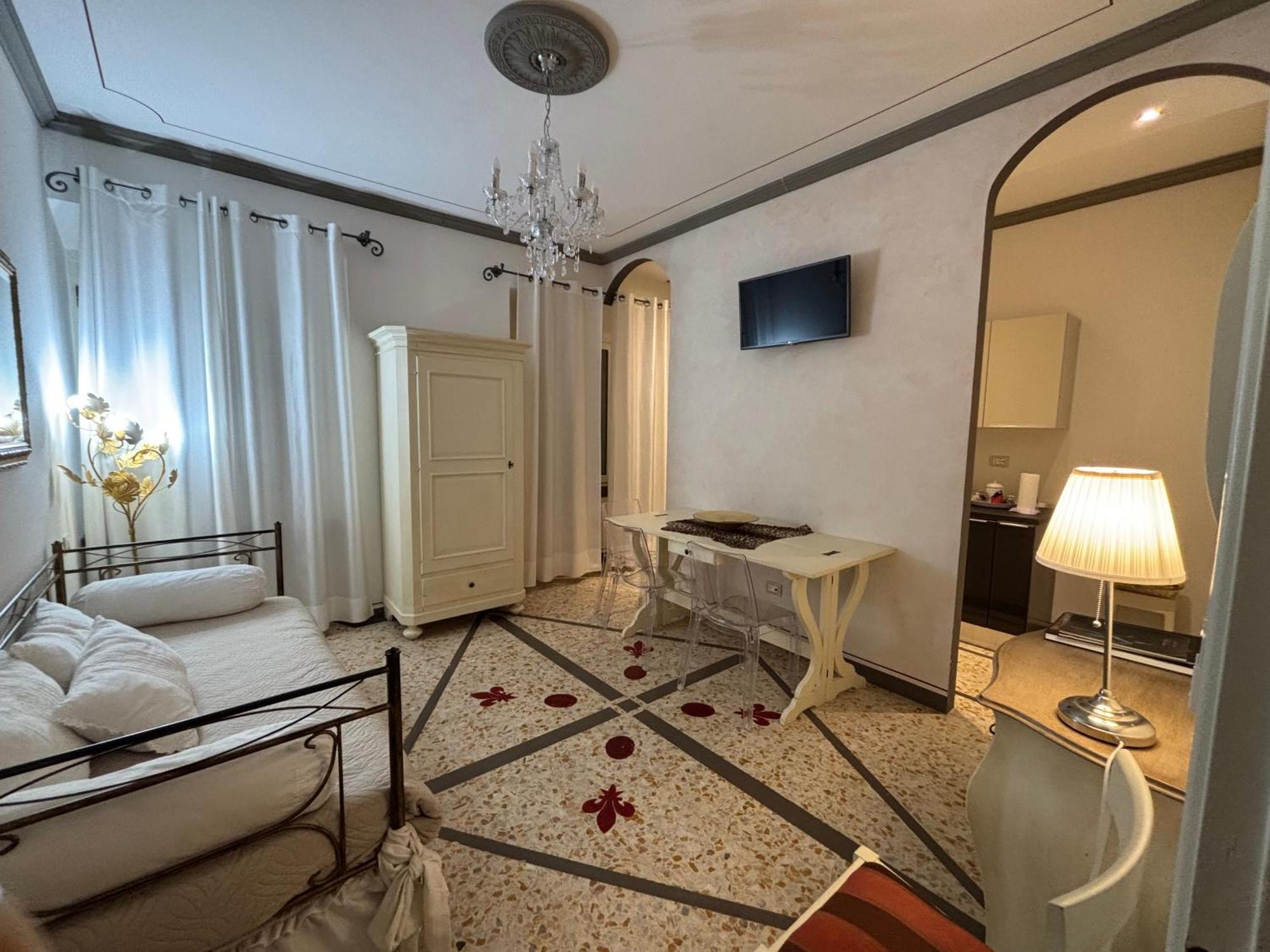 مونتيفاركي Palazzo Mari Suite & Rooms B&B المظهر الخارجي الصورة