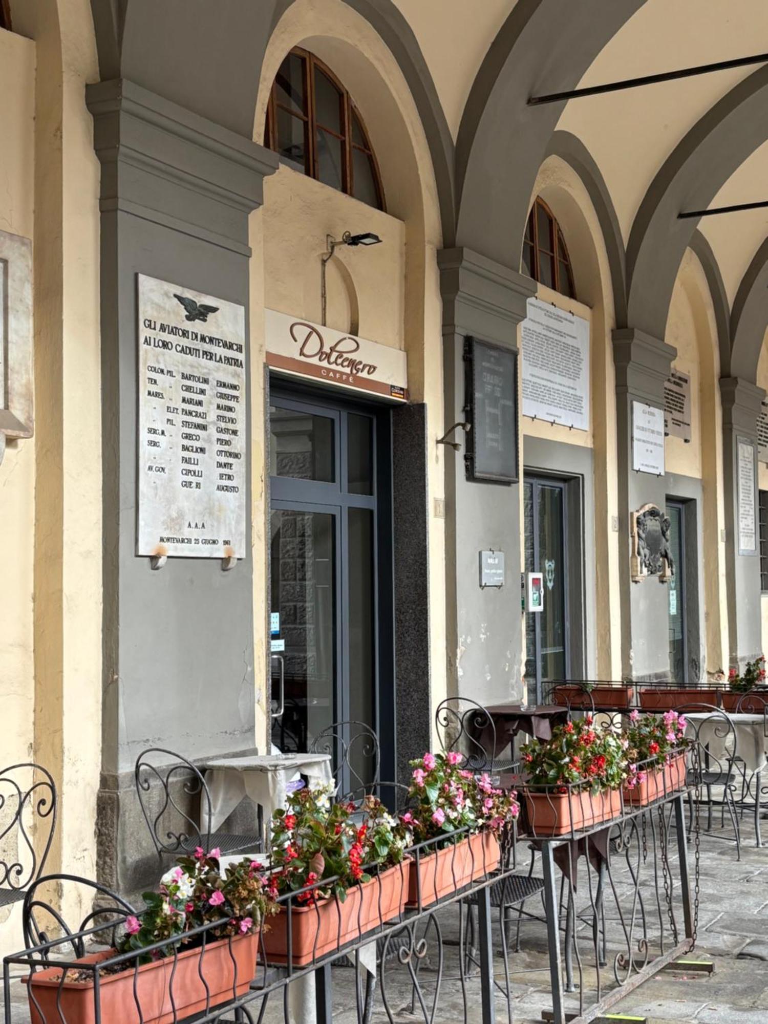 مونتيفاركي Palazzo Mari Suite & Rooms B&B المظهر الخارجي الصورة