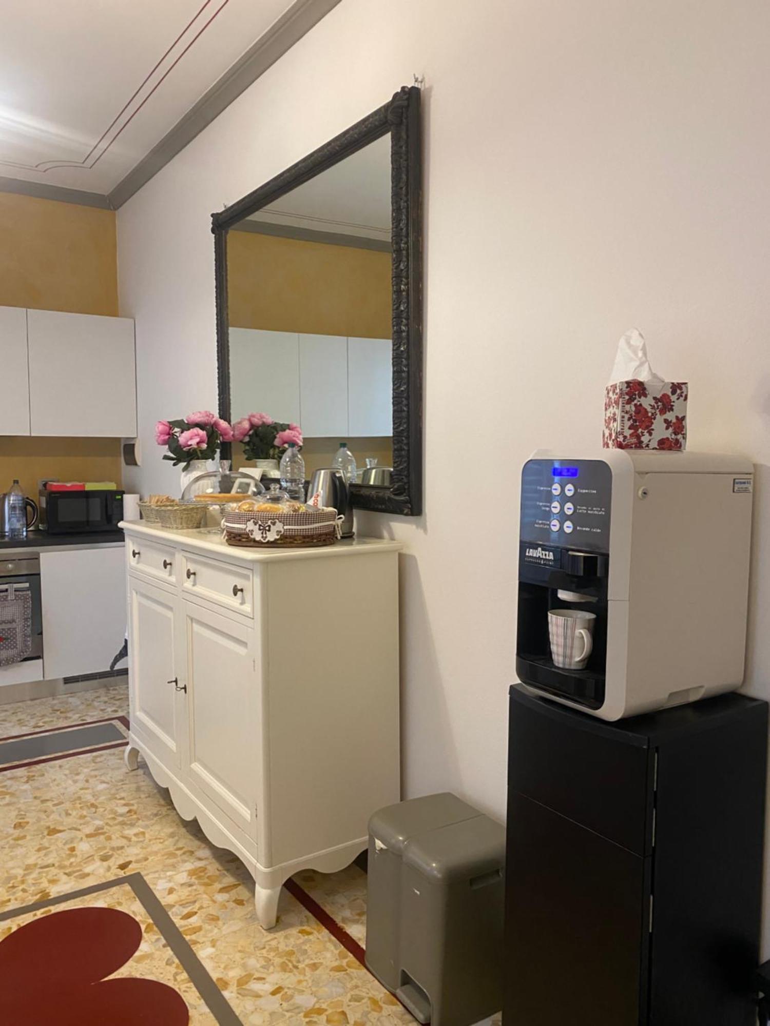 مونتيفاركي Palazzo Mari Suite & Rooms B&B المظهر الخارجي الصورة