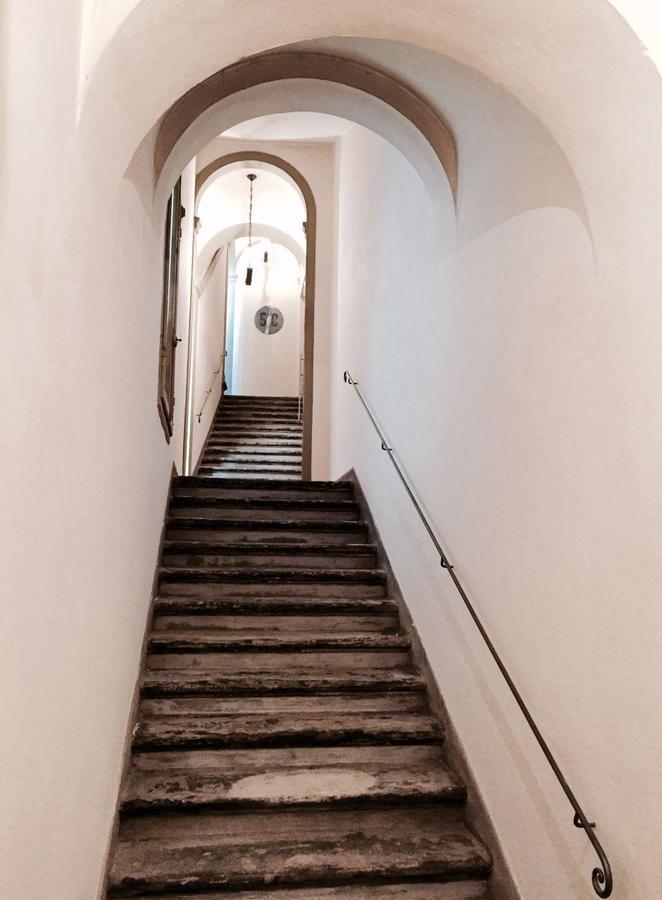 مونتيفاركي Palazzo Mari Suite & Rooms B&B المظهر الخارجي الصورة