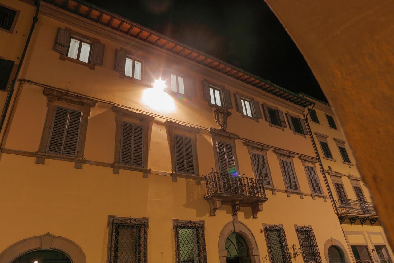 مونتيفاركي Palazzo Mari Suite & Rooms B&B المظهر الخارجي الصورة